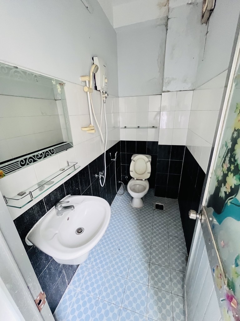 SIÊU PHẨM NGAY TẠI QUẬN 5 - LÔ GÓC 2 MT HẺM XE HƠI - ĐỘ HIẾM CAO - DÂN TRÍ CAO - AN NINH YÊN TỈNH