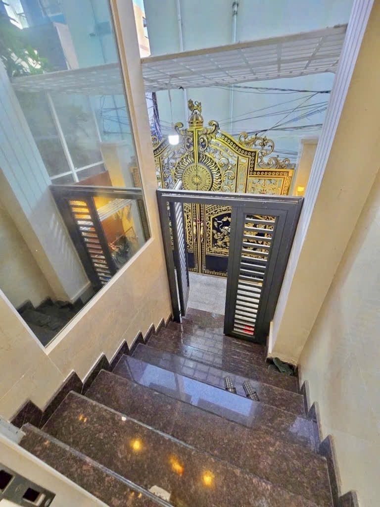 BÁN CĂN HỘ DỊCH VỤ NGUYỄN THỊ THẬP QUẬN 7, NHỈNH 21 TỶ, DÒNG TIỀN 85TR/THÁNG