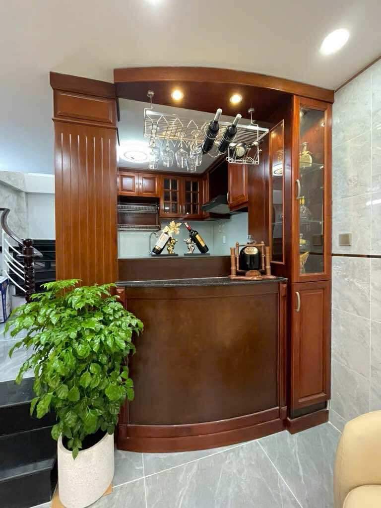 Bán nhà 5 tầng kiểu hiện đạo cách Emart 400m hẽm đẹp 4.5m giá tốt nhất trong khu nhà phân lô đồng bộ