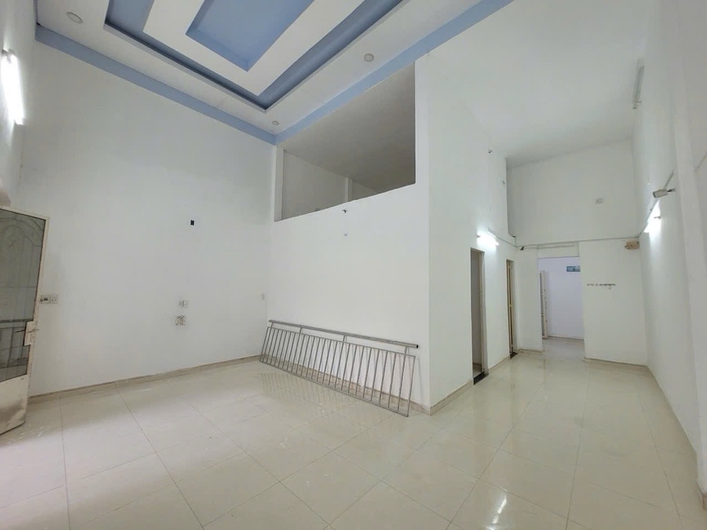 BÁN NHÀ DIỆN TÍCH KHỦNG 130M2 SÁT MẶT TIỀN NGAY BÌNH HƯNG HÒA B HƠN 4 TỶ XÍU