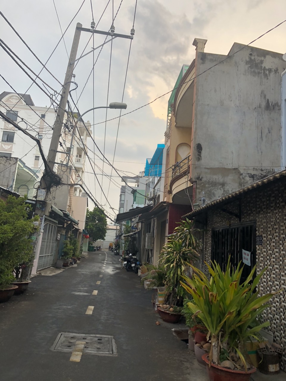 BÁN NHÀ AN LẠC AN DƯƠNG VƯƠNG 116M2 NGANG KHỦNG 10,5M NỞ HẬU 5PN NHỈNH 5 TỶ