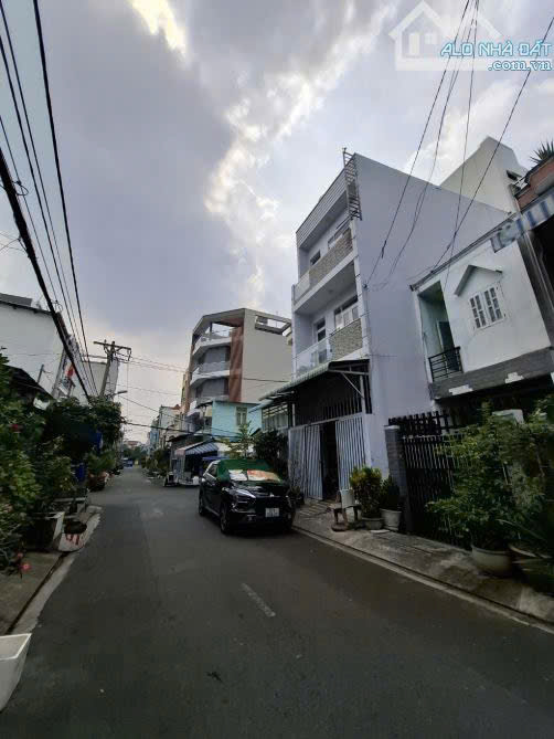 BÁN NHÀ 4 TẦNG KHU TÊN LỬA FULL NỘI THẤT 5PN 80M2 NHIK 7 TỶ