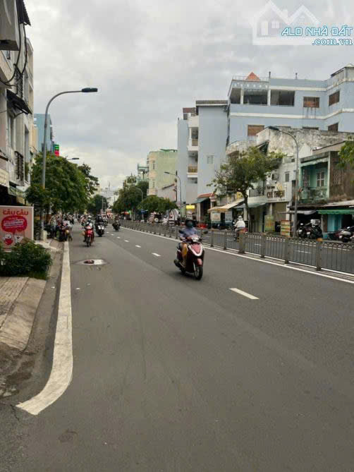 BÁN NHÀ KẾ PHẠM VĂN CHÍ QUẬN 6 ĐƯỜNG 6M 90M2 NHIK 7 TỶ