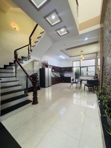 BÁN NHÀ KHU TÊN LỬA SIÊU PHẨM LÔ GÓC 4 TẦNG 4PN ĐƯỜNG 6M NGANG 5,5 M NHỈNH 6 TỶ