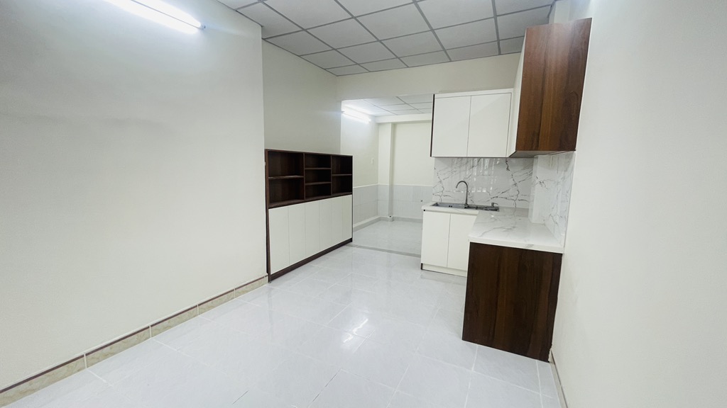 Chủ cần bán nhà ngay chợ Hiệp phú - Đường rộng 8m