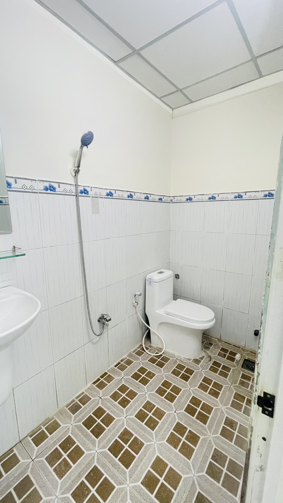 Chủ cần bán nhà ngay chợ Hiệp phú - Đường rộng 8m