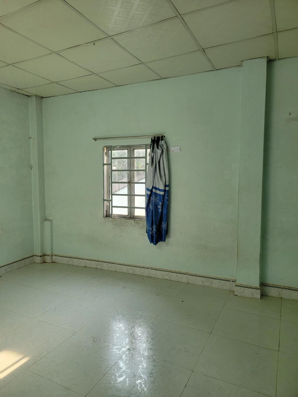 cần bán gấp nhà cấp 4 thoáng mát