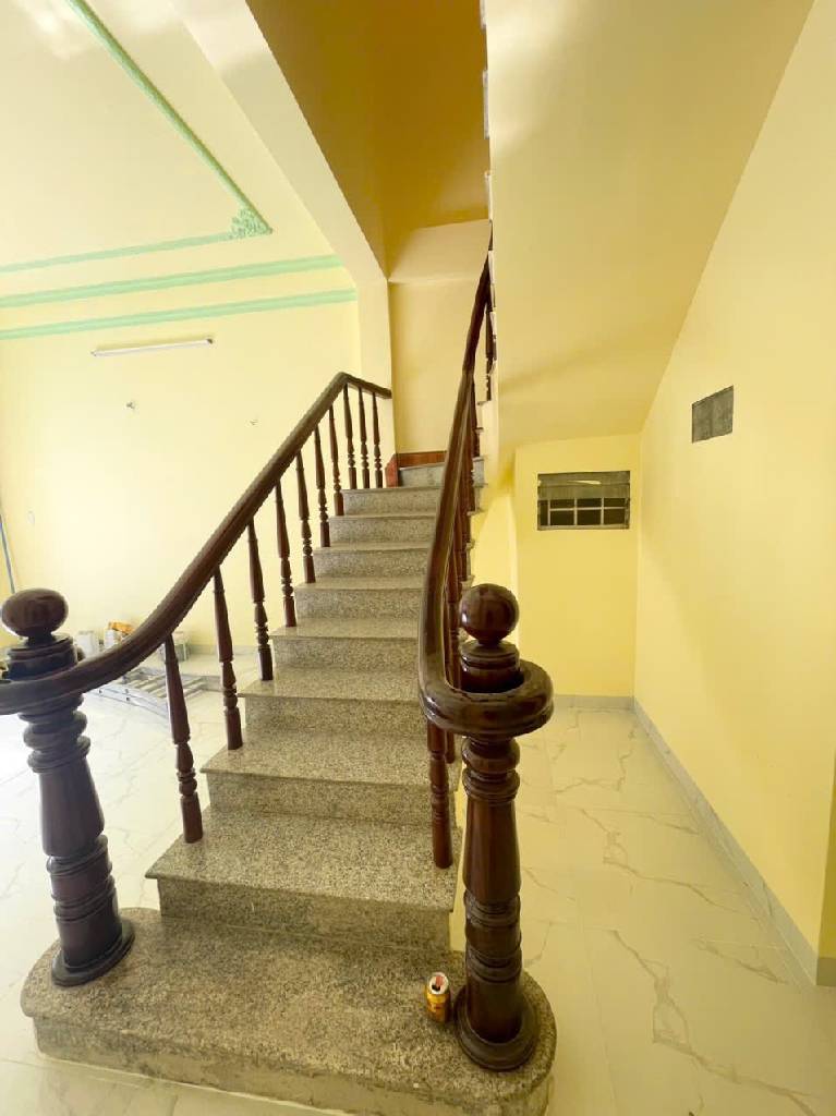 Nhà giá tốt, cực hiếm