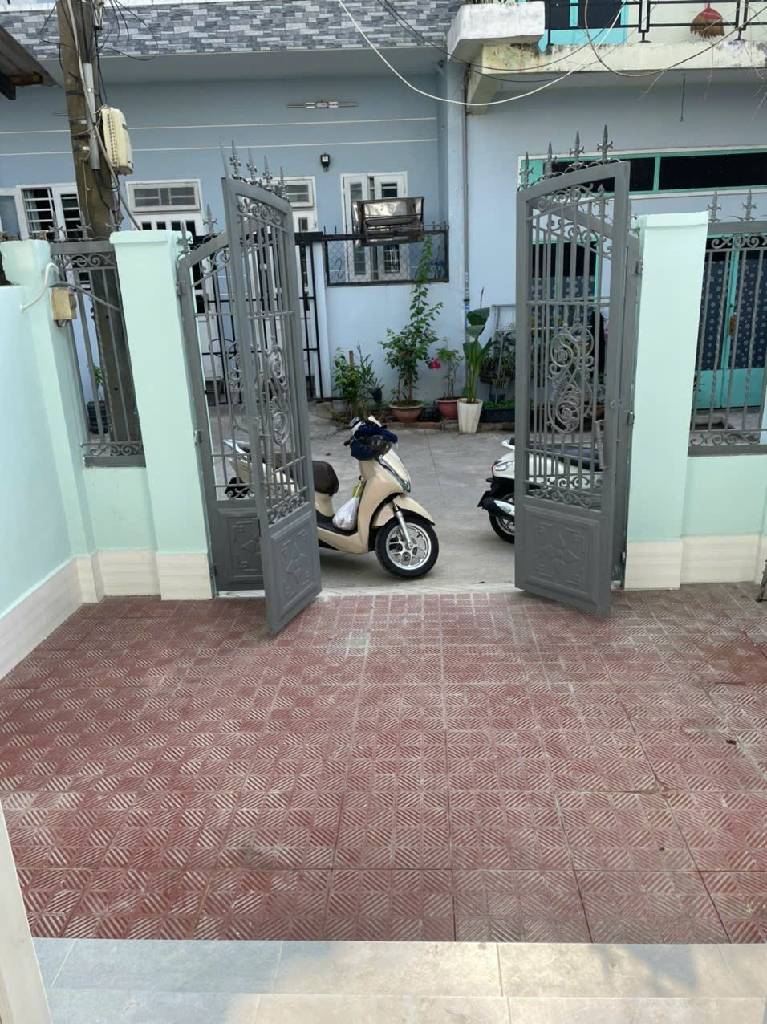 Nhà giá tốt, cực hiếm