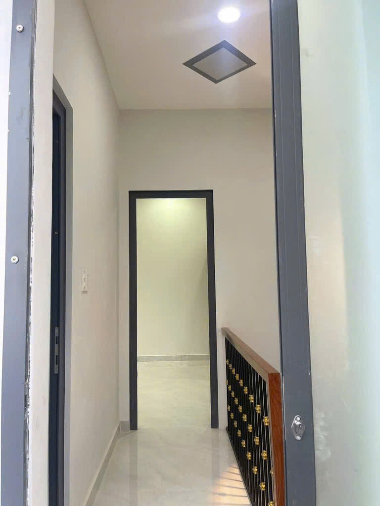 Bán nhà góc 2 mặt tiền