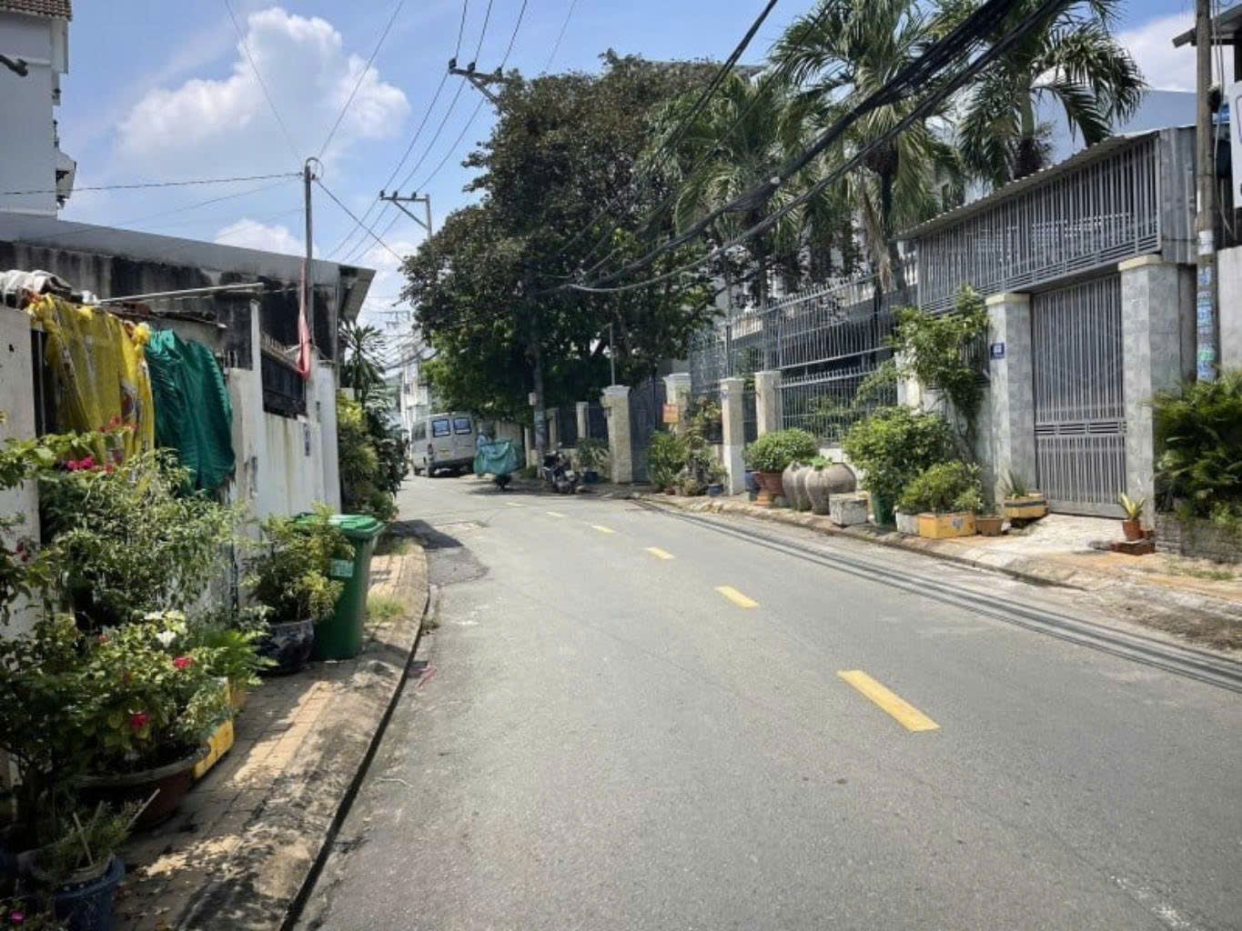 BÁN NHÀ MẶT TIỀN 494