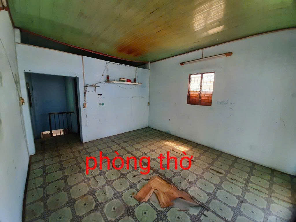 Bán nhà trệt hẻm đường 102