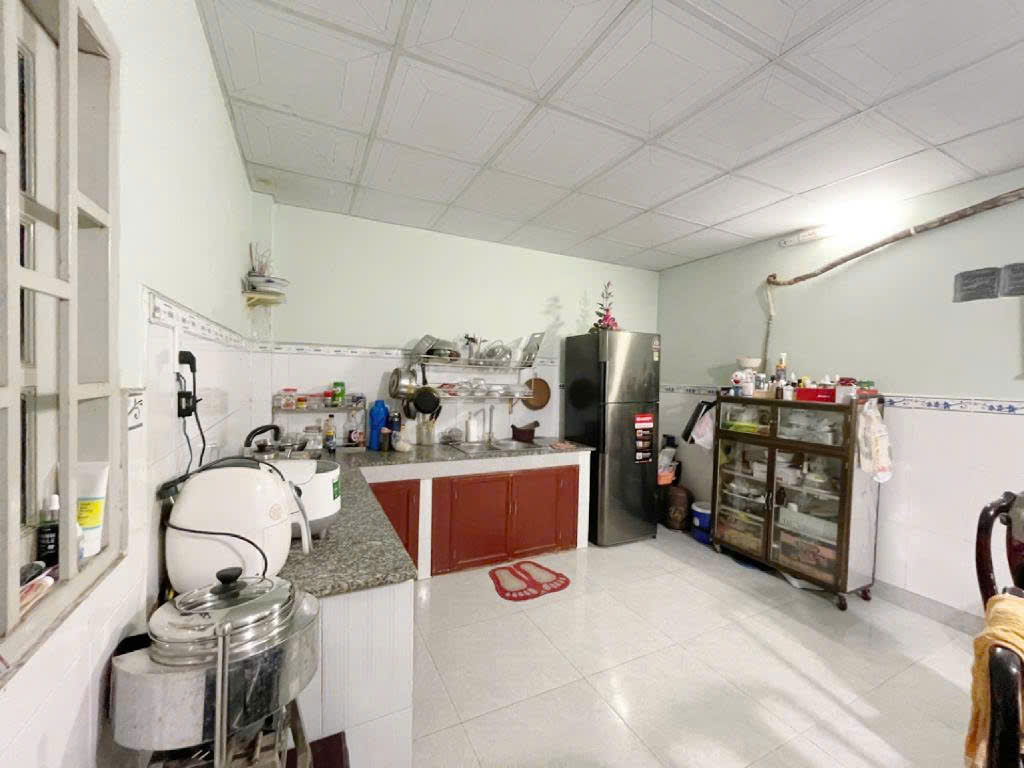 Bán nhà hẻm xe hơi đường 102