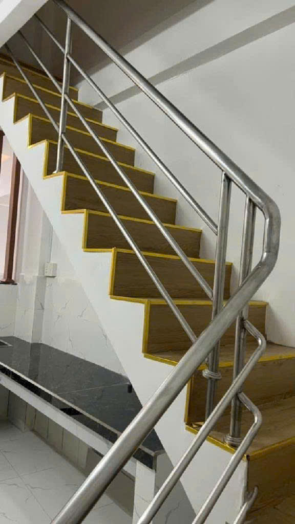 Nhà 2 lầu đẹp – Hẻm lớn như mặt tiền