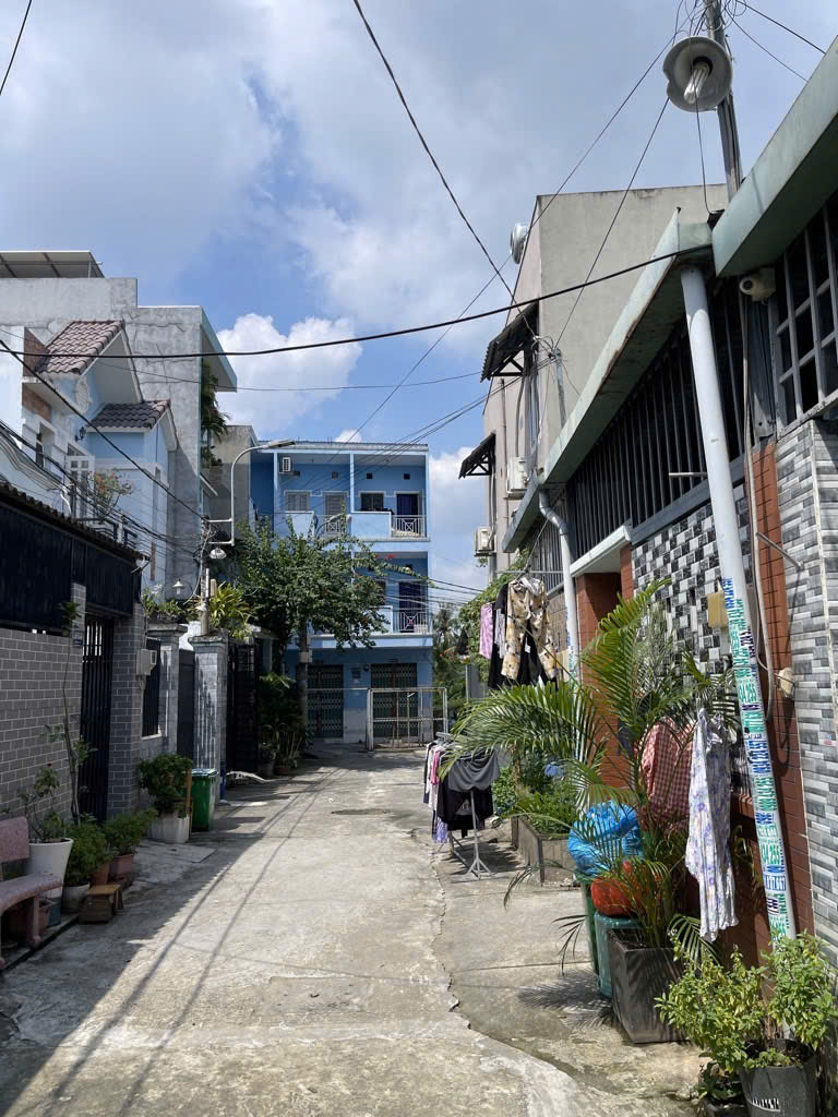 Bán nhà hẻm ô tô