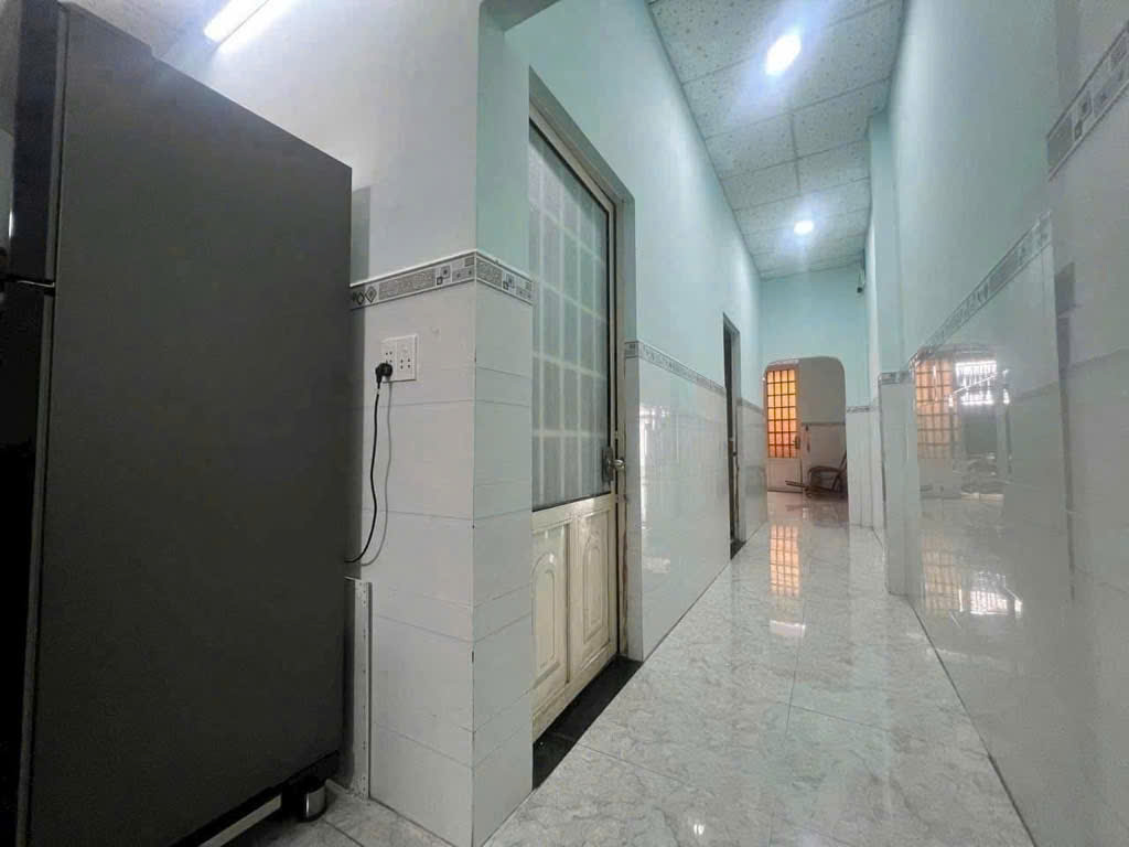 Bán nhà hẻm ô tô