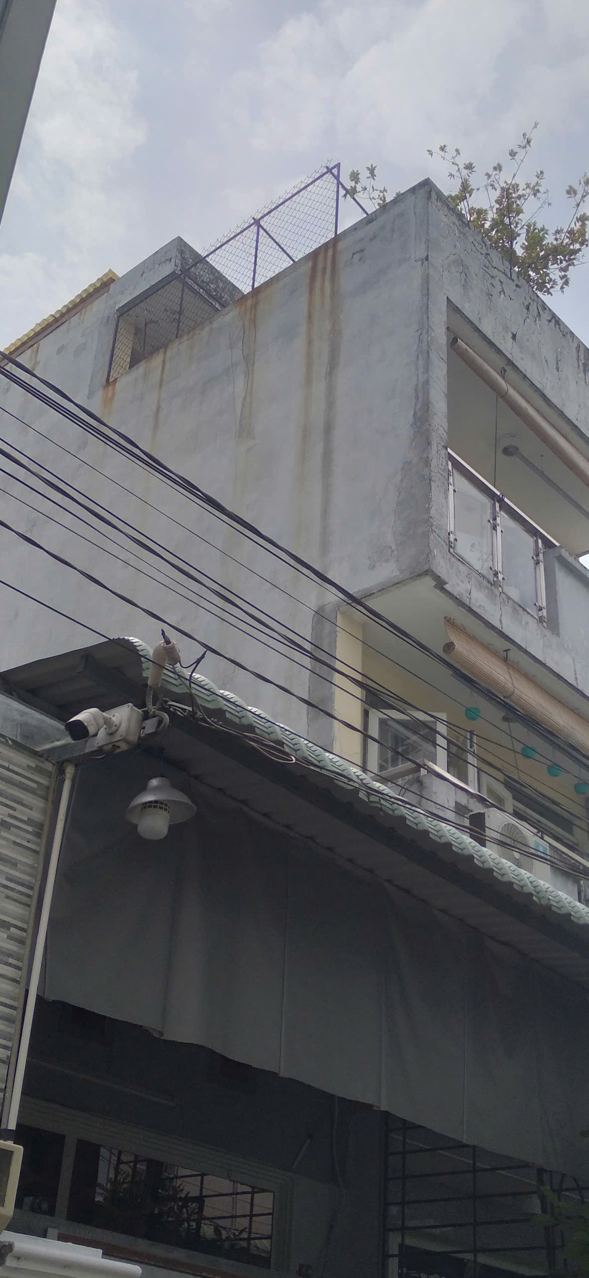 Nhà đẹp: 1 trệt 3 lầu giá chỉ 5 tỷ