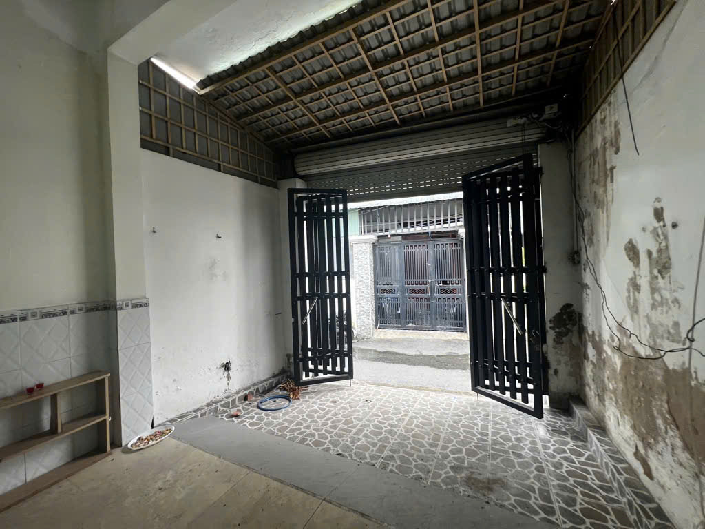 Nhà cấp 4 hẻm xe hơi