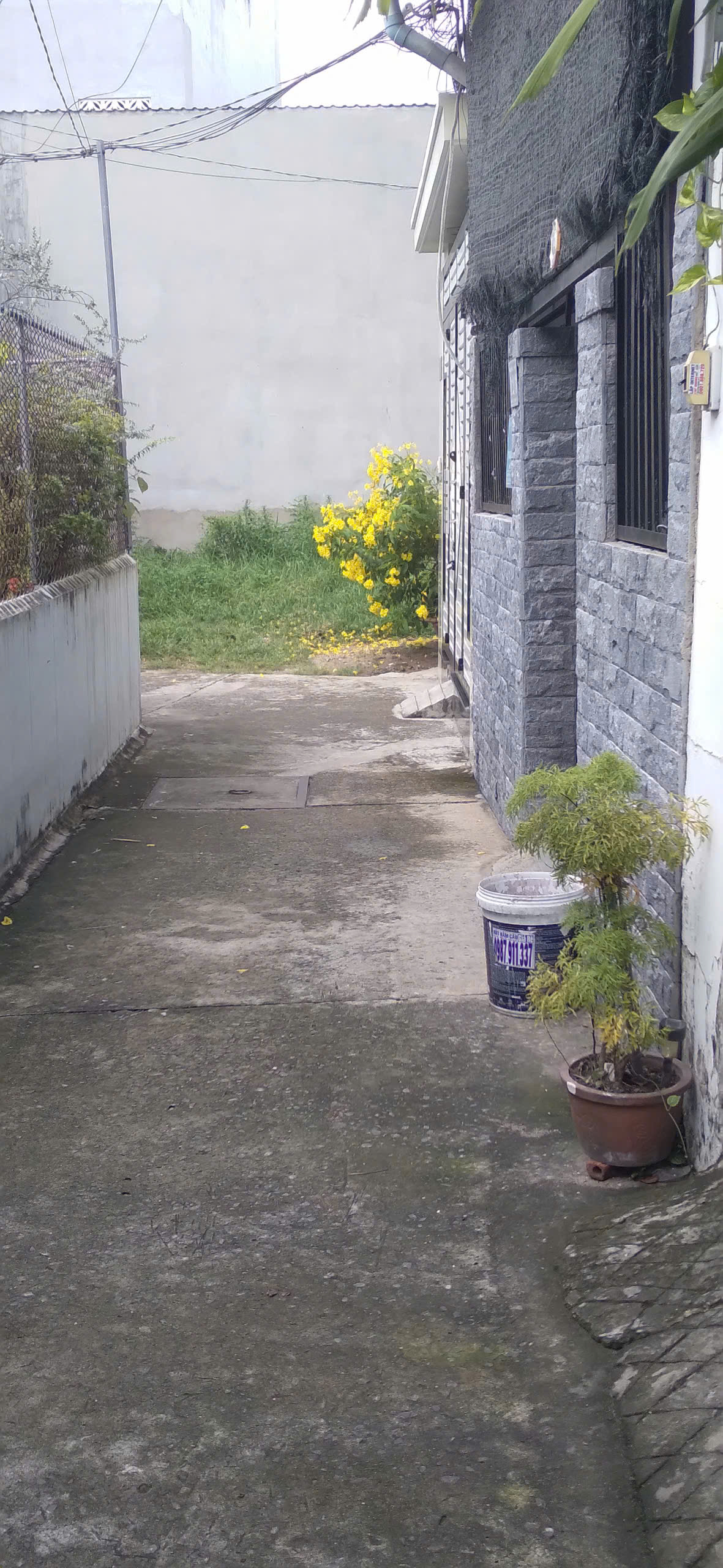 Cần bán gấp căn nhà 1 trệt, 1 lửng tại khu vực gần trường PTTH Hoa Lư.