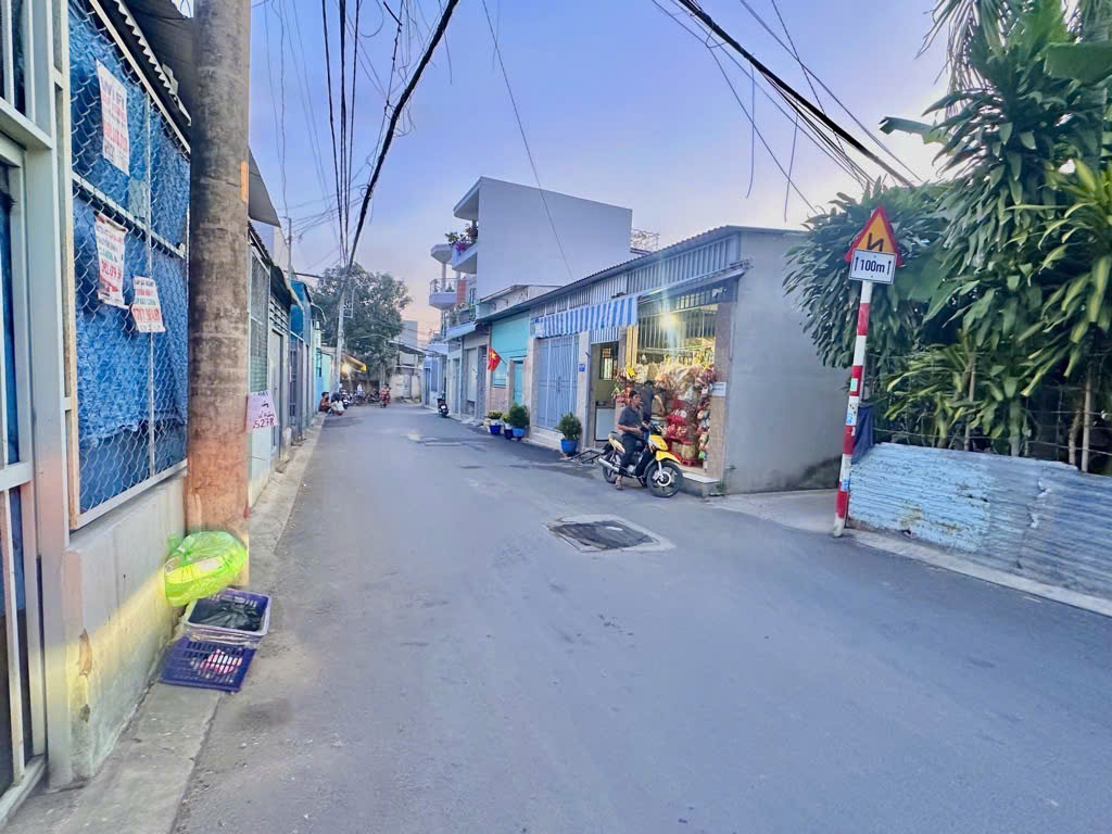 Đất nền giáp Lê Văn Việt – Giá chỉ 4 tỷ