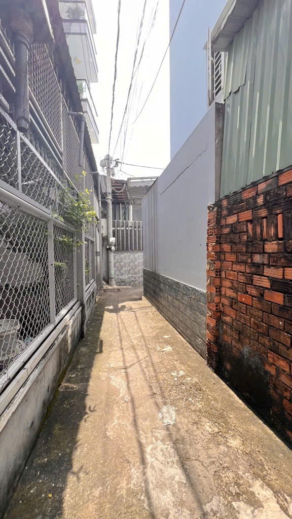 Siêu phẩm 2 mặt tiền