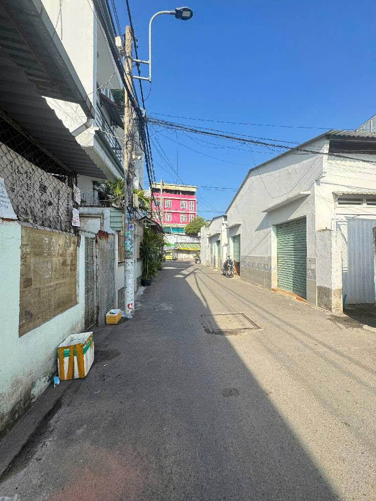 Bán nhà hẻm xe hơi 8m – Trung tâm Tăng Nhơn Phú – Giá tốt