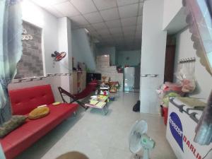 Nhà gàn chợ Hiệp phú cần bán