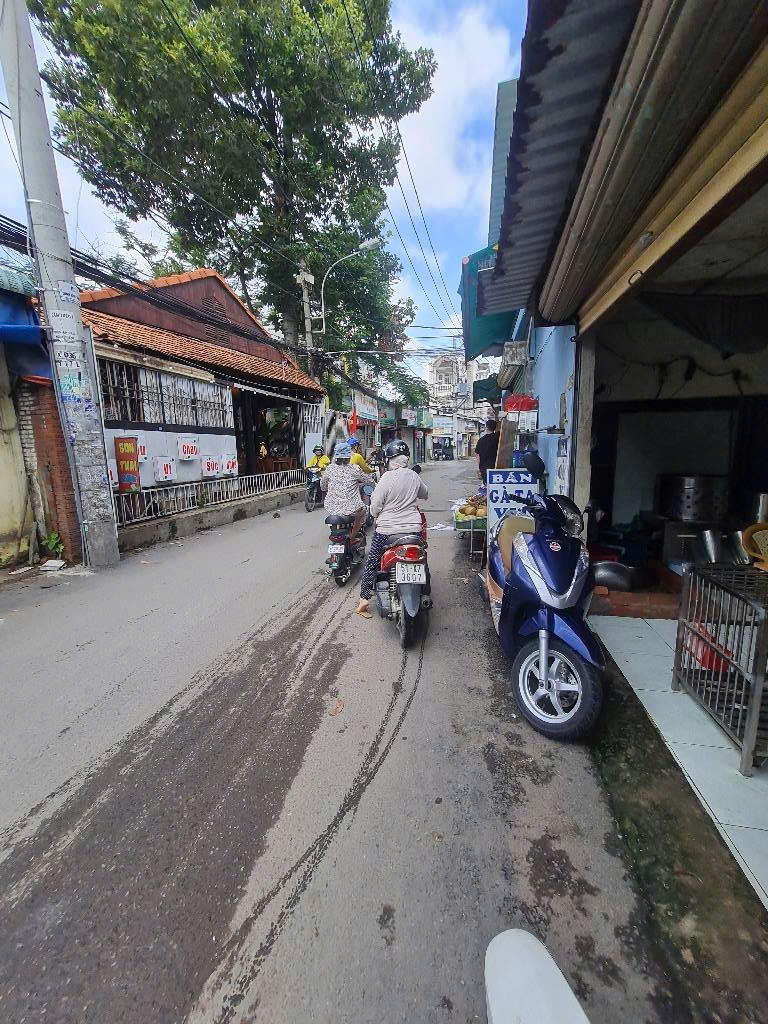 Nhà phố, đường số 39 Bình Trưng, Tp. Thủ Đức