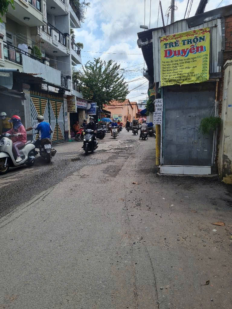 Nhà phố, đường số 39 Bình Trưng, Tp. Thủ Đức