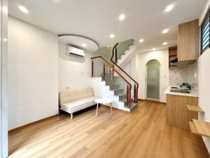 CHỦ NHÀ BÁN GẤP HẠ GIÁ CÒN NHỈNH 5 TỶ CĂN 5 TẦNG MỚI ĐẸP NGAY HẺM NGUYỄN KIỆM, PHÚ NHUẬN