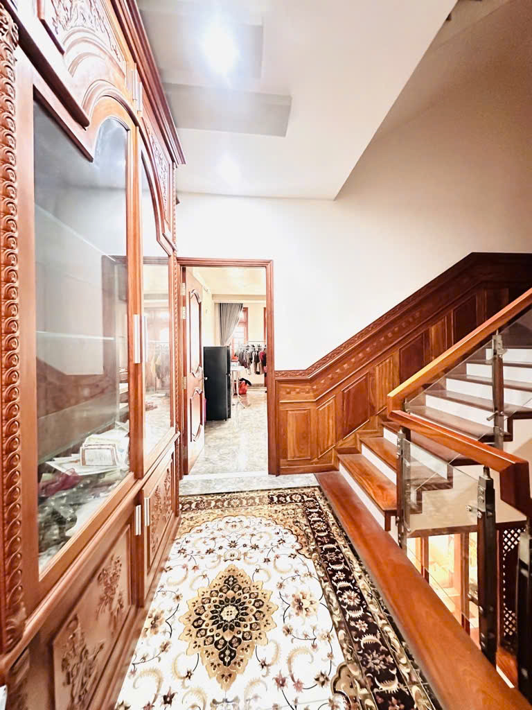 BÁN BIỆT THỰ CAO CẤP SIÊU ĐẸP , 12,9 TỶ , TMT , QUẬN 12 ,