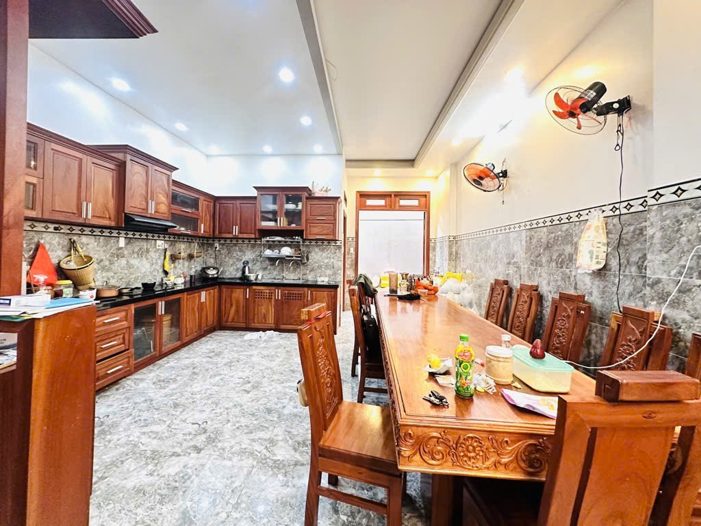 BÁN BIỆT THỰ CAO CẤP SIÊU ĐẸP , 12,9 TỶ , TMT , QUẬN 12 ,