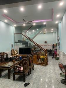 3T5 , ngang 5x13 , Tô ký Hóc Môn , Nhà mới XD , DỌN VÀO Ở LUÔN