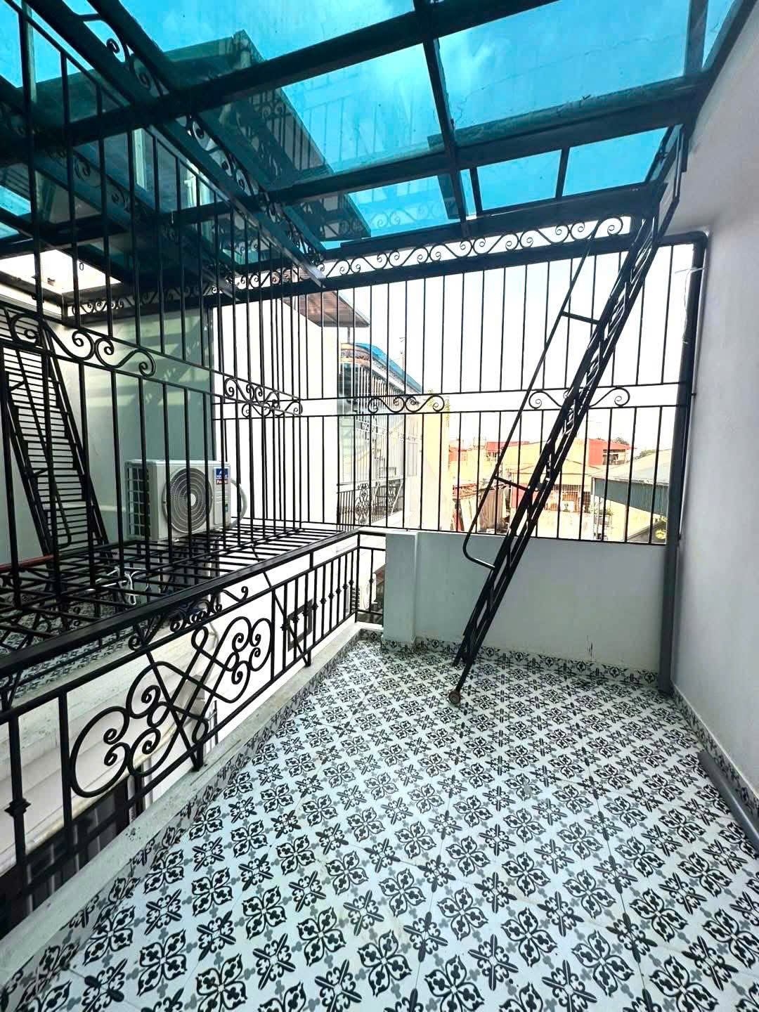 BÁN NHÀ TRƯỜNG CHINH – 7 TẦNG THANG MÁY – 20M RA PHỐ , NHỈNH 9 tỷ [33x7T]