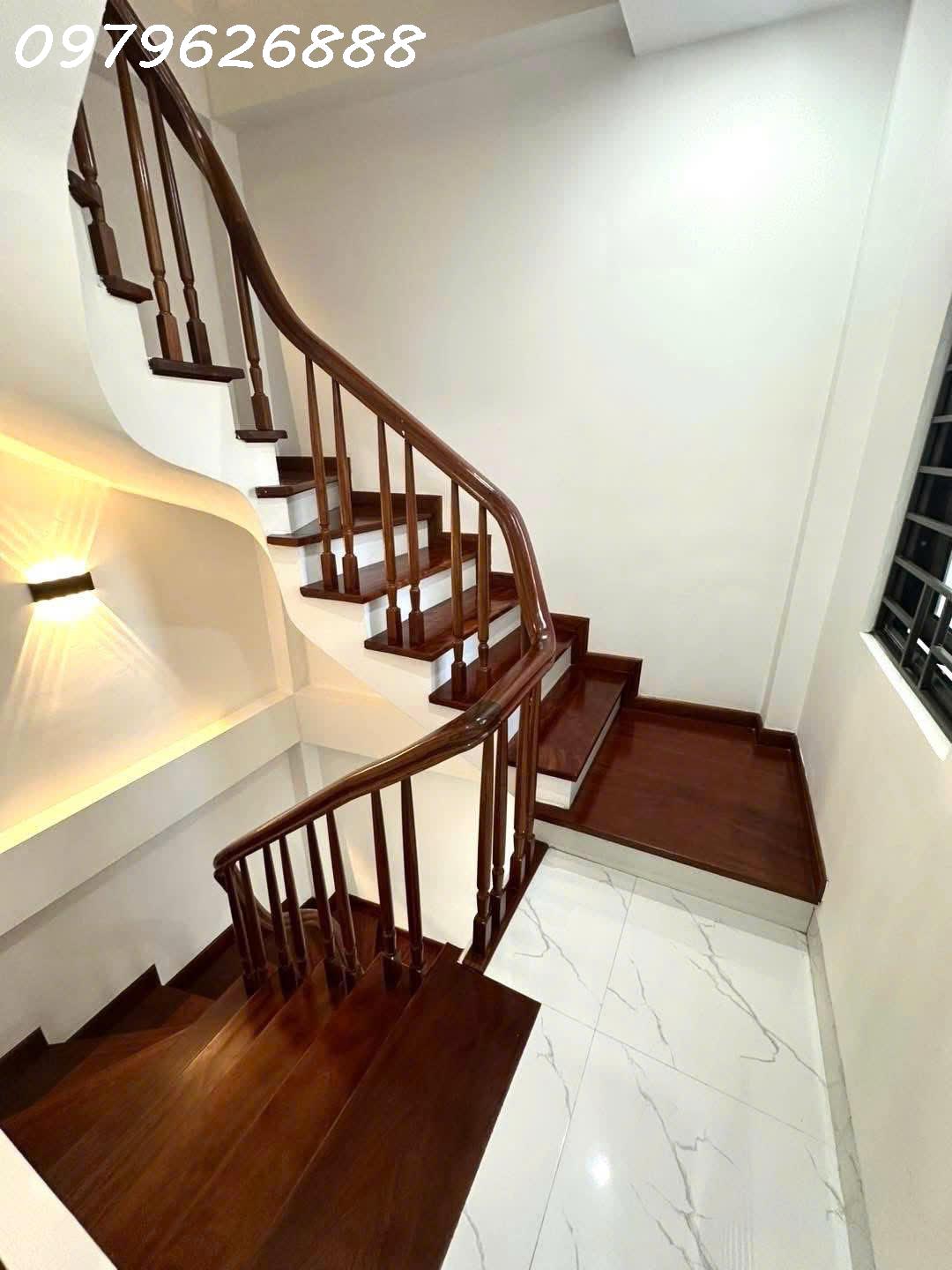 BÁN NHÀ TRƯỜNG CHINH – 7 TẦNG THANG MÁY – 20M RA PHỐ , NHỈNH 9 tỷ [33x7T]