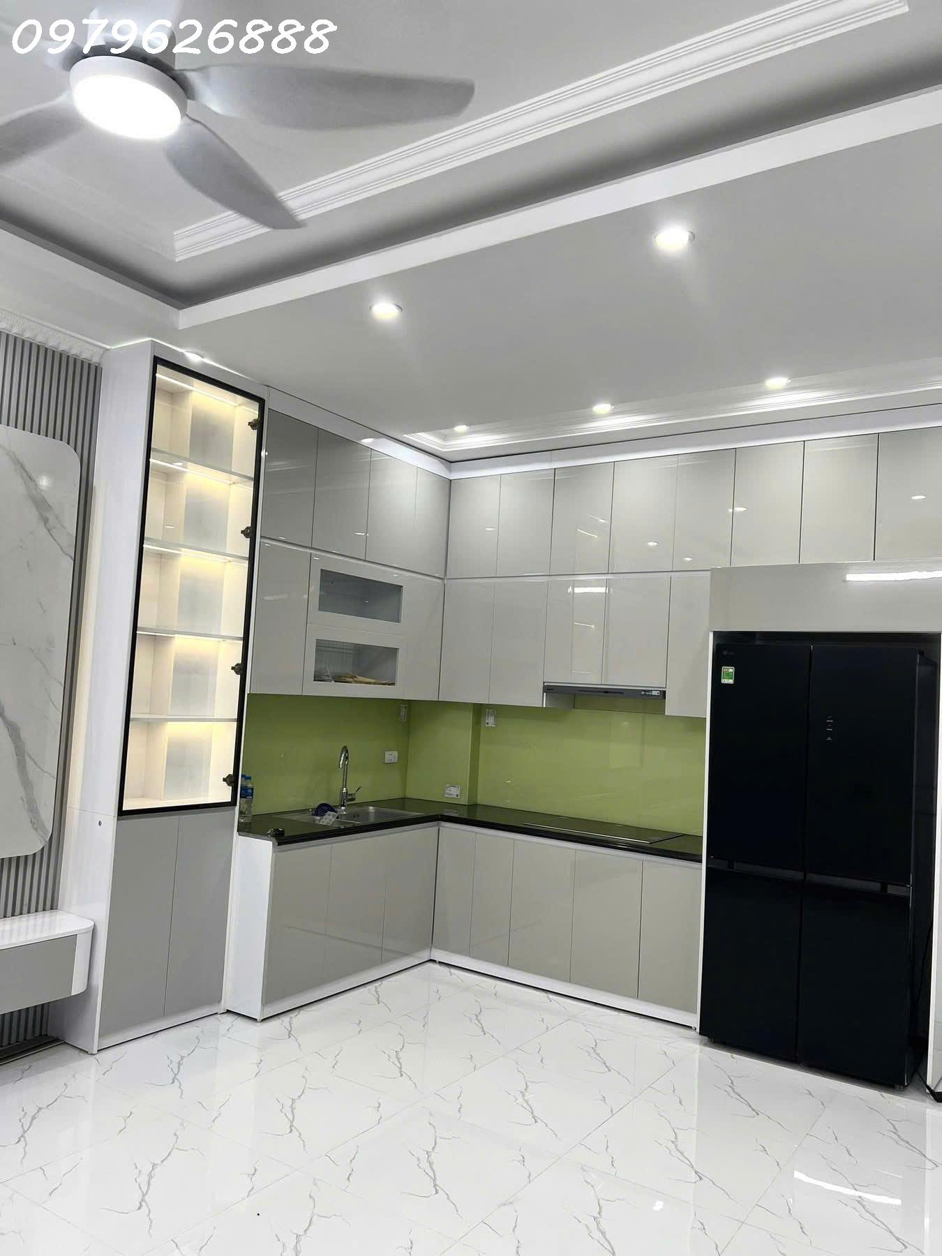 BÁN NHÀ TRƯỜNG CHINH – 7 TẦNG THANG MÁY – 20M RA PHỐ , NHỈNH 9 tỷ [33x7T]