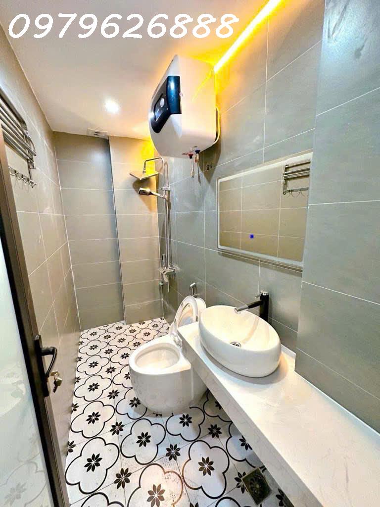 BÁN NHÀ TRƯỜNG CHINH – 7 TẦNG THANG MÁY NHẬP KHẨU , NHỈNH 9 tỷ [33x7T]