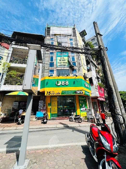 Bán Nhà Đê la Thành,Nhà Mặt Phố,17m2x5, 9 tỷ