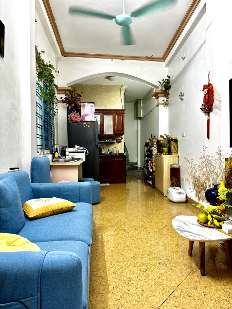 Bán Nhà NGOẠ LONG - Nhà Mới 5 Tầng 38m - Đẹp Đầy Đủ Tiện Ích