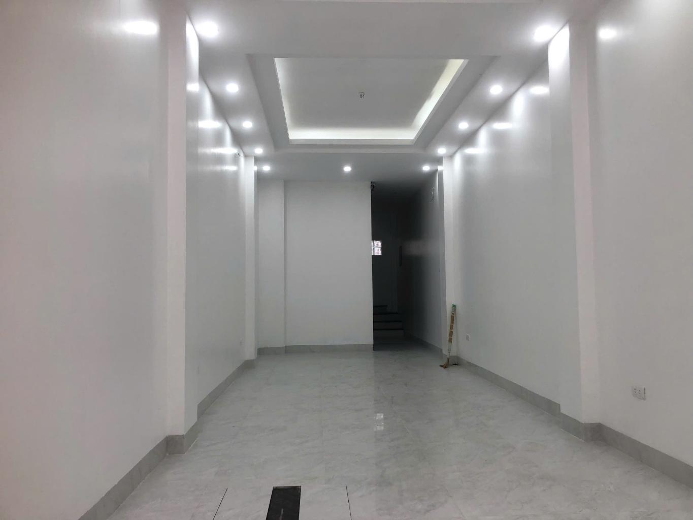 Nhà Đẹp #PhúDiễn - 45m2 - Thiết Kế 5 Tầng - Vỉa Hè Thuân Tiện Kinh Doanh Buôn Bán - Đường Rộng Ôtô Tránh - Khu Vực Phát Triển Mạnh - Rất Gần Đại Học Tài Nguyên Môi Trường - Buôn Bán Sầm Uất - Giá Trị Lên Từng Ngày - Giao Thông Quá Thuận Tiện