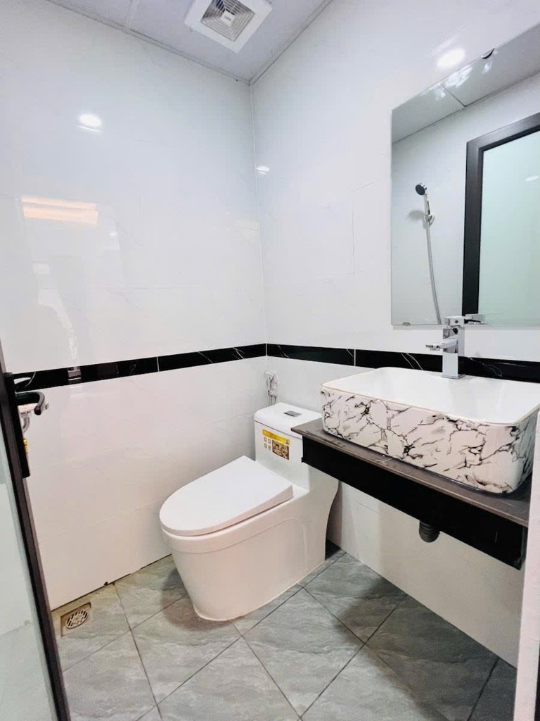 Siêu Phẩm #MỹĐình - 40m2 - Mt 4m - 6 Tầng Thang Máy - Full Thiết Bị Pccc và Full Nội Thất…- Nằm Trong Khu Vực Sôi Động Luôn Kín Phòng - Cực Gần Ôtô Di Chuyển Thuận Tiện