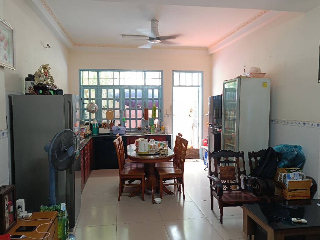 MẶT TIỀN ĐANG KINH DOANH – VỊ TRÍ ĐẮC ĐỊA, KHU VỰC SẦM UẤT, PHÙ HỢP KINH DOANH MỌI NGÀNH NGHỀ