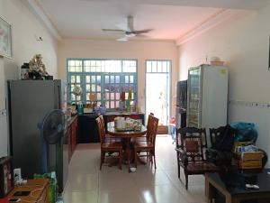 MẶT TIỀN ĐANG KINH DOANH – VỊ TRÍ ĐẮC ĐỊA, KHU VỰC SẦM UẤT, PHÙ HỢP KINH DOANH MỌI NGÀNH NGHỀ