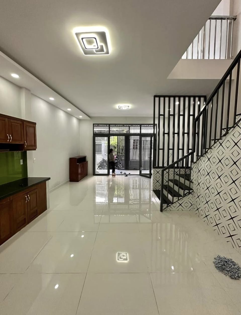 NHÀ ĐẸP - KHU HIẾM  NHÀ BÁN TÂN THỚI HIỆP