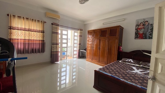 BÁN NHÀ ĐƯỜNG HÀ HUY GIÁP QUẬN 12 . NGAY CAO ĐẲNG ĐIỆN LỰC . 117M2 GIÁ 7,5 TỶ