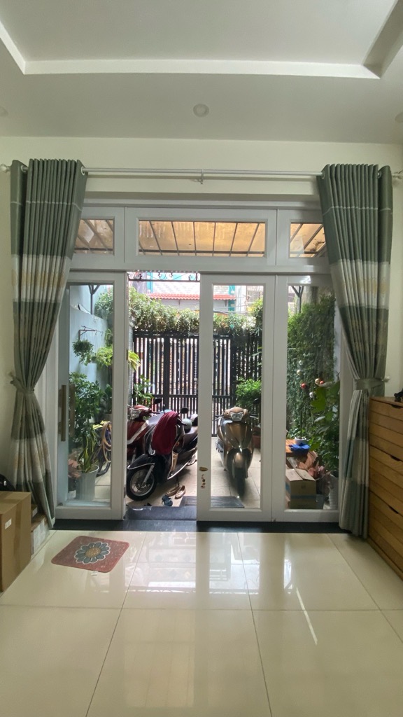 Bán nhà 2 tầng hẻm 4m