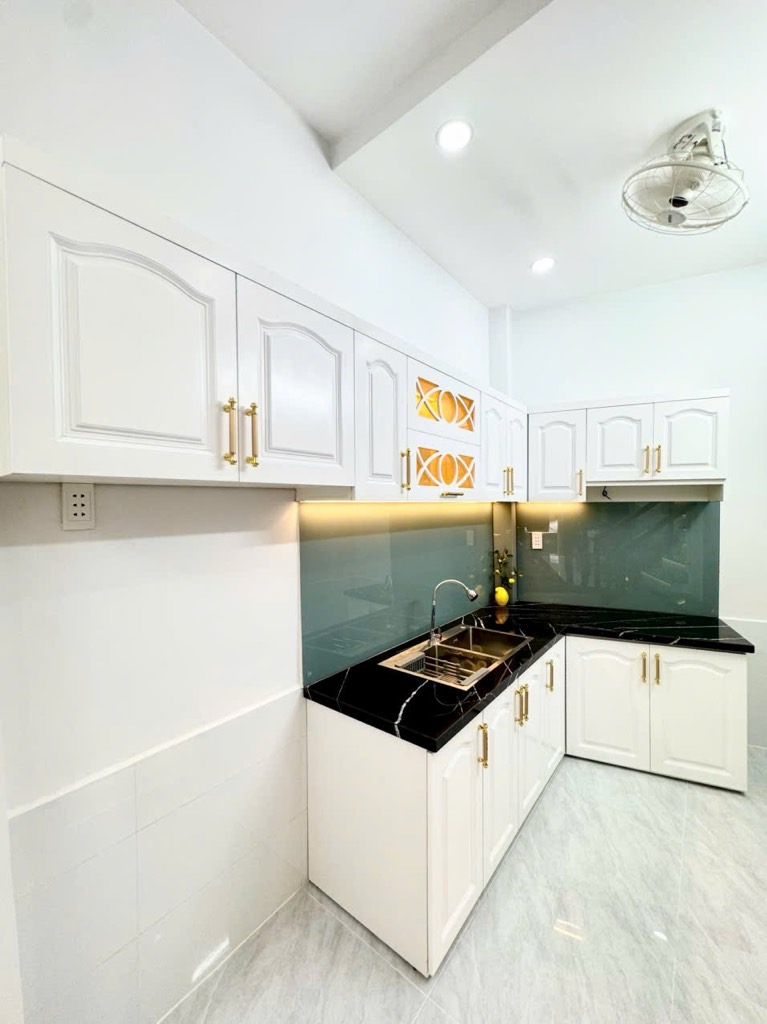 Nhà 2 tầng, full nội thất mới, ban công thoáng - Huỳnh Tấn Phát - Nhà Bè, nhỉnh 1 tỷ