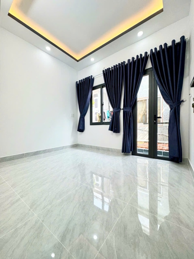 Nhà 2 tầng, full nội thất mới, ban công thoáng - Huỳnh Tấn Phát - Nhà Bè, nhỉnh 1 tỷ