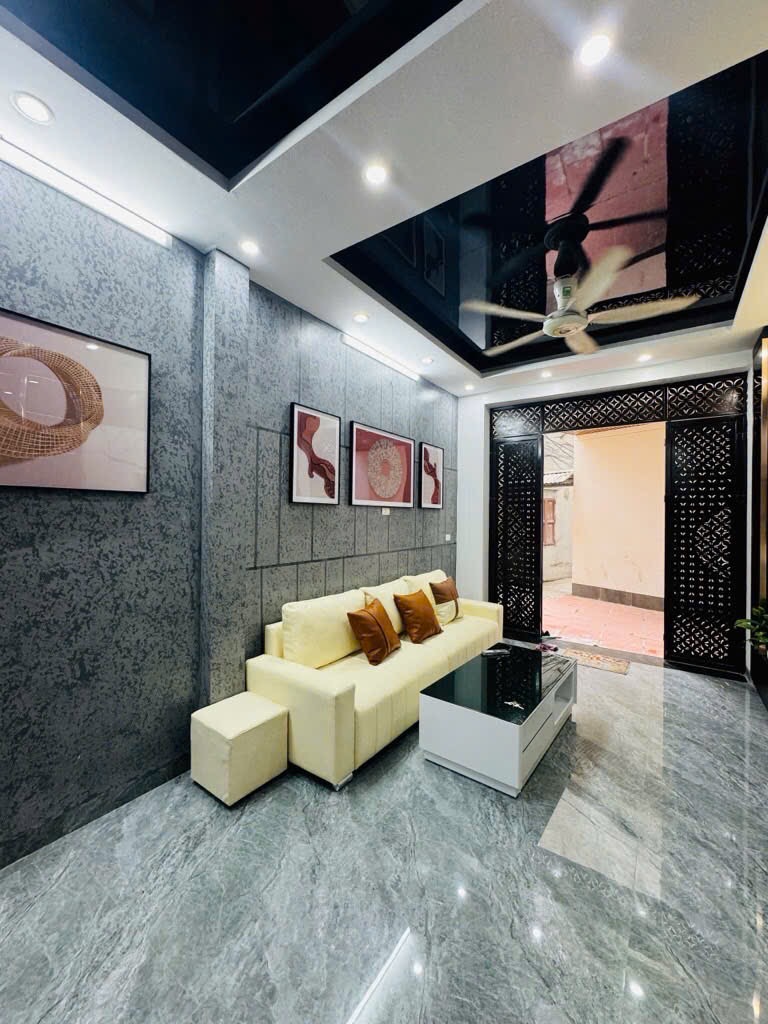 Nhà đẹp phố định công thượng, nhà mới xây phong cách hiện đại, chỉ 8,3 tỷ.