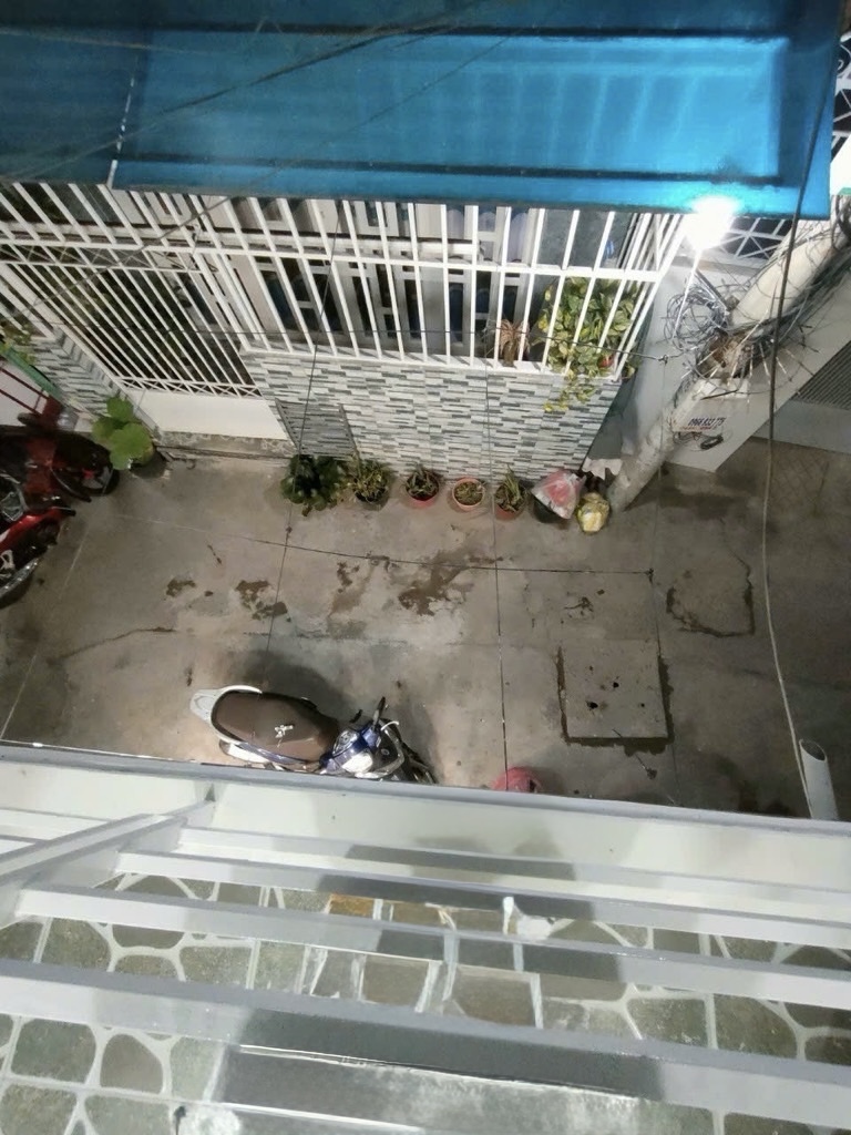 BÁN NHÀ CHIA TÀI SẢN